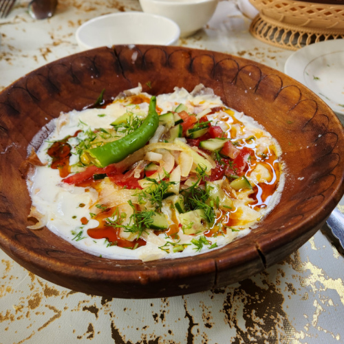 Plat traditionnel, le Koturop. Tadjikistan.