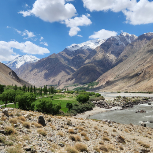 Notre route de Khorog à Ishkashim. Tadjikistan, Khorog Ishkashim.
