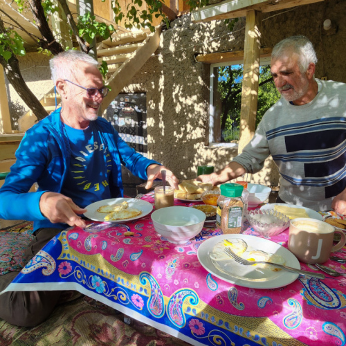 Sawnob, Petit déjeuner. Tadjikistan, Sawnob.