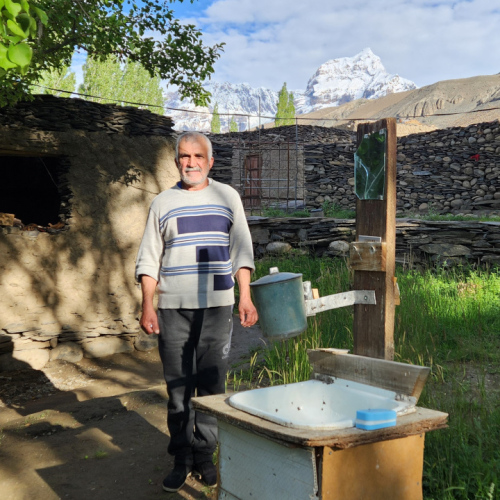 Sawnob, famille du gîte. Tadjikistan, Sawnob.