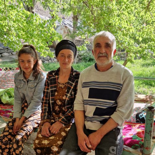 Sawnob, famille du gîte. Tadjikistan, Sawnob.