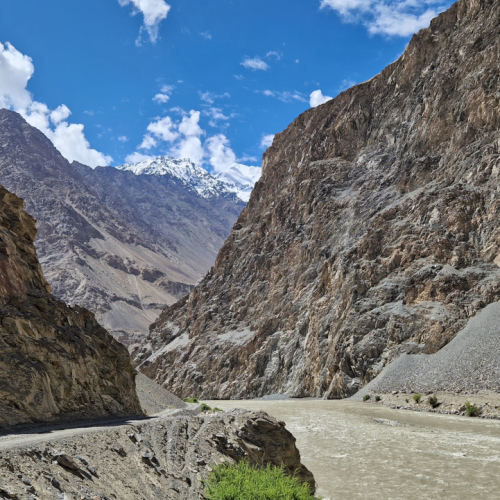 Tadjikistan, Sawnob à Khijez. Tadjikistan, Sawnob à Khijez.