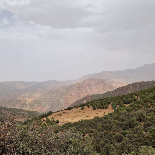Les contreforts du Haut Atlas. Maroc, Trek Djebel Toubkal.