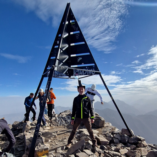 Au sommet du Toubkal, 4 167 m. Maroc, Le Djebel Toubkal.