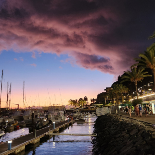 La marina de Calheta. Madère, Calheta.