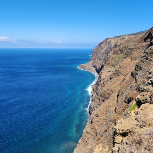Vue du phare da Ponta da Pargo. Madère, Farol da Ponta da Pargo.