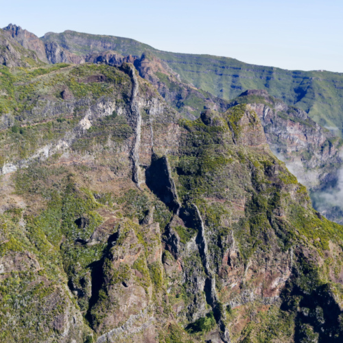 Série de dykes volcaniques. Madère, Pico Arieiro.