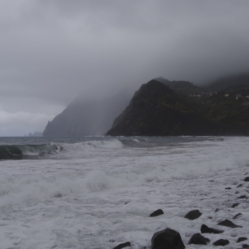 Porto da Cruz. Madère, Sao Vicente.