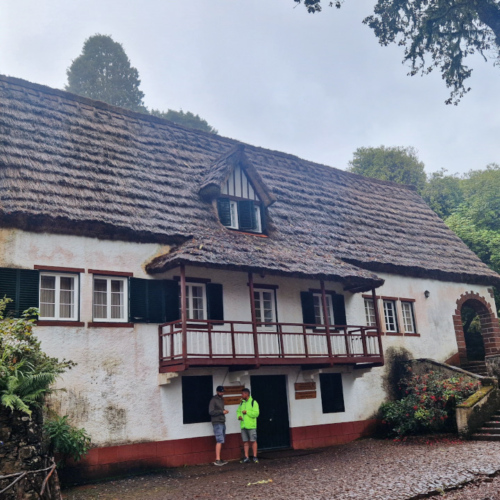 Maison forestière de Queimadas. Madère, Caldeirao Verde.