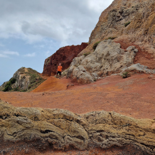 Zone volcanique très colorée. Madère, Red Rocks.