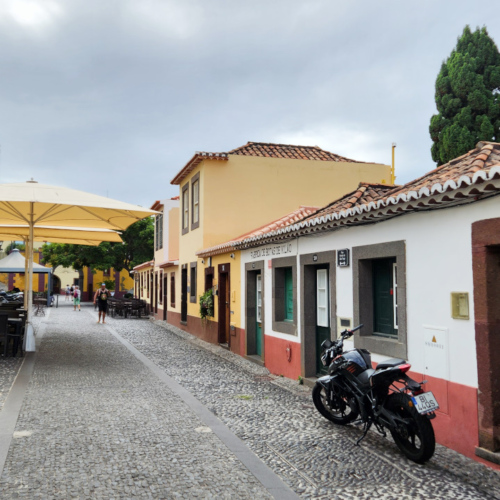 La rue Santa Maria. Madère, Funchal.