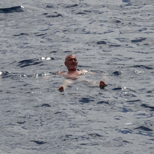 Sortie en Catamaran. Une baignade bien agréable, 23°c. Madère, Funchal.