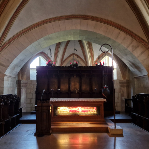 La Basilique San Zeno. La crypte et le tombeau. de San Zeno. Vérone, La Basilique San Zeno.
