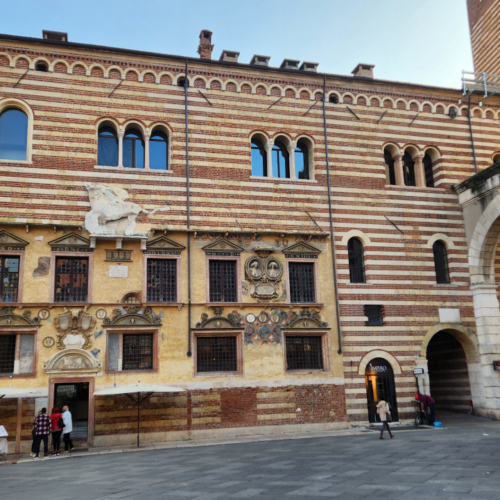 Vérone, Palazzo della Ragione. Vérone, Palazzo della Ragione.