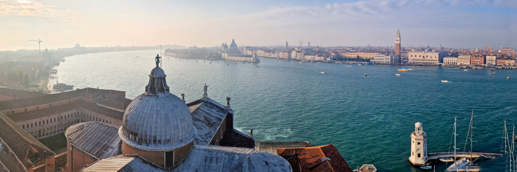 Panorama de Venise depuis San Giorgio. Panorama de Venise depuis San Giorgio.