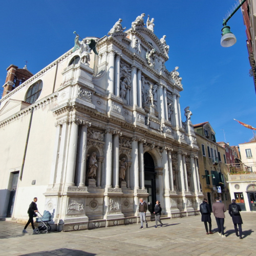 Venise, l'Église Santa Maria del Giglio. Venise, l'Église Santa Maria del Giglio.