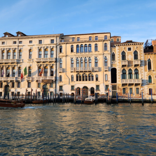 Venise, Remontée du Grand Canal. Venise, Remontée du Grand Canal.