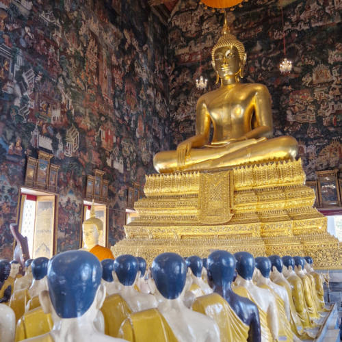 Bangkok Le Wat Suthat. La salle d'ordination. Bangkok Le Wat Suthat