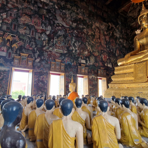 Bangkok Le Wat Suthat. La salle d'ordination. Bangkok Le Wat Suthat