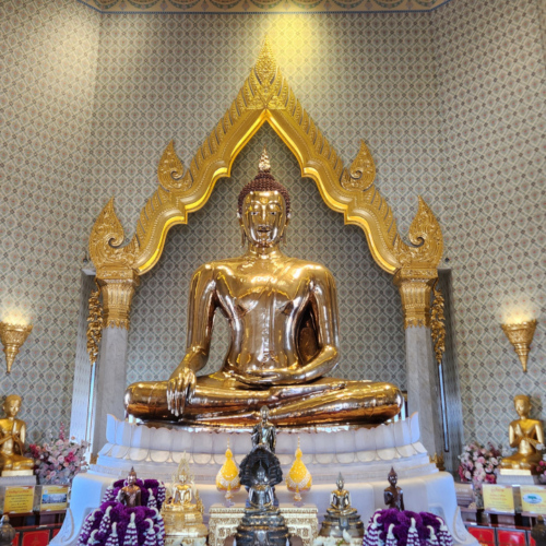 Bangkok Le Wat Traimit, Temple au Bouddha d'or. Bangkok Le Wat Traimit