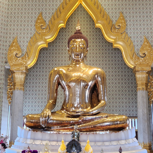Bangkok Le Wat Traimit, Temple au Bouddha d'or. Bangkok Le Wat Traimit