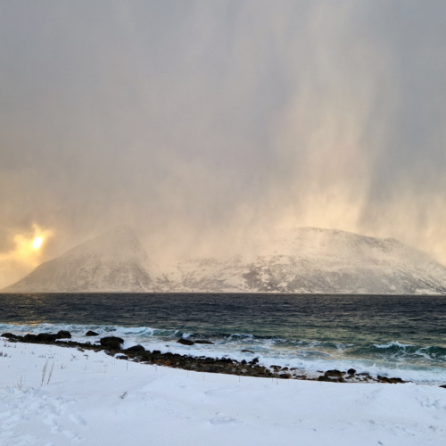 Norvège île de Kvløya, la tempête approche ... Norvège île de Kvløya