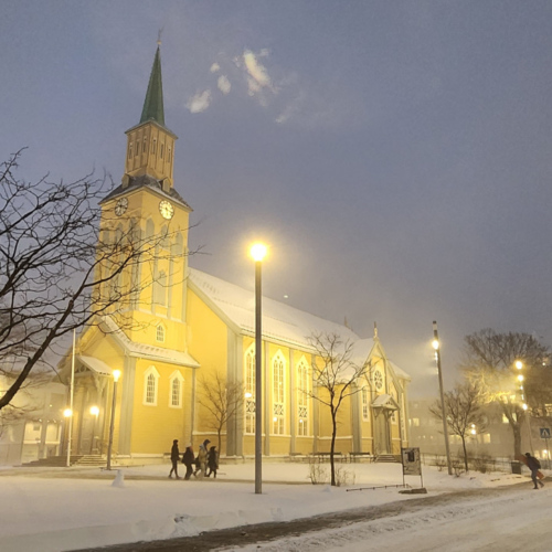 Norvège Tromsø, la Cathédrale luthérienne. Norvège Tromsø