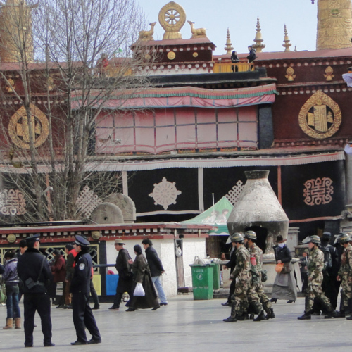 Tibet Lhassa assiégée Tibet Lhassa assiégée
