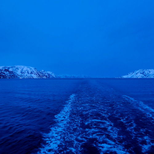 Au-delà de 70° de latitude, paysages septentrionaux.
Très tôt le matin sur le NordKapp. Norvège Hurtigruten Nordkapp