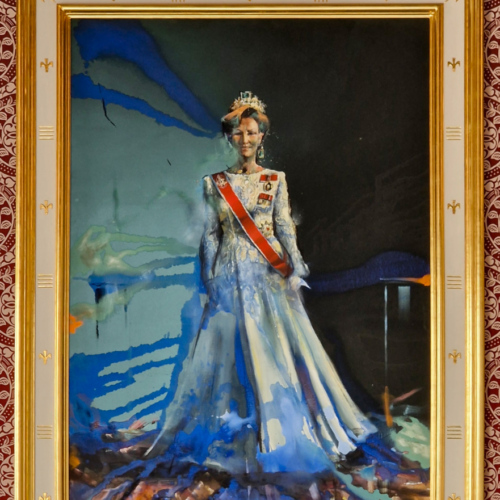 Mairie d'Oslo - Håkon Gullvåg (1959) La Reine Sonja. Mairie d'Oslo