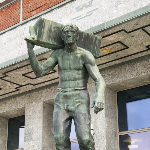 Mairie d'Oslo, Per Palle Storm, L'homme de main. Mairie d'Oslo