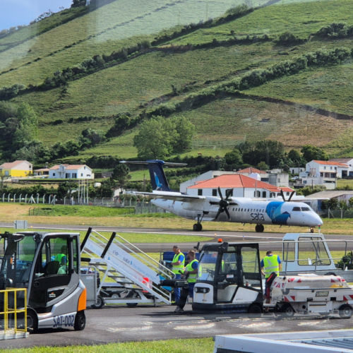 Enfin, notre avion atterri. :-) Açores arrivée Faial