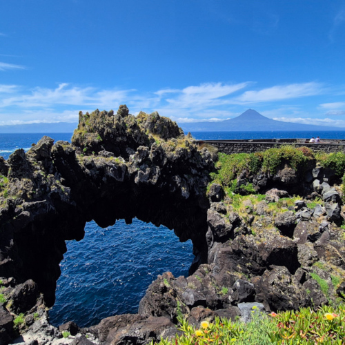 Açores-São-Jorge. Velas, arche volcanique. Açores São Jorge
