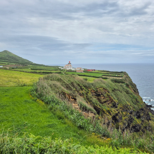 Phare de Ponta da Ferraria à Ginetes. Les Açores São Miguel