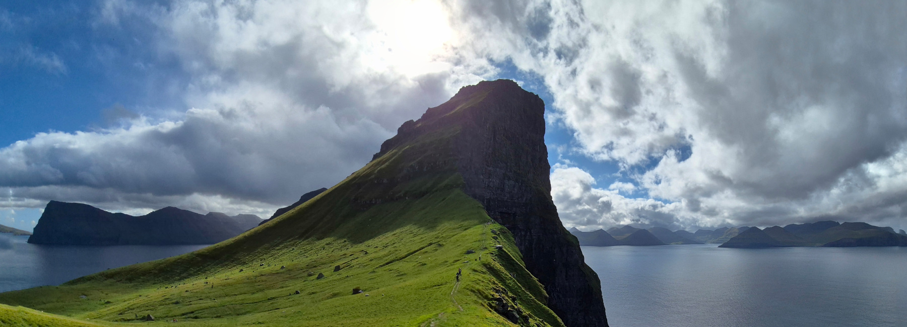 Îles Féroé, Kalsoy Trøllanes kalsoy trøllanes 12 1800