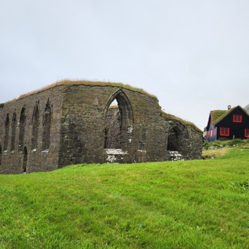 Îles Féroé, Kirkjubøur. Îles Féroé Kirkjubøur