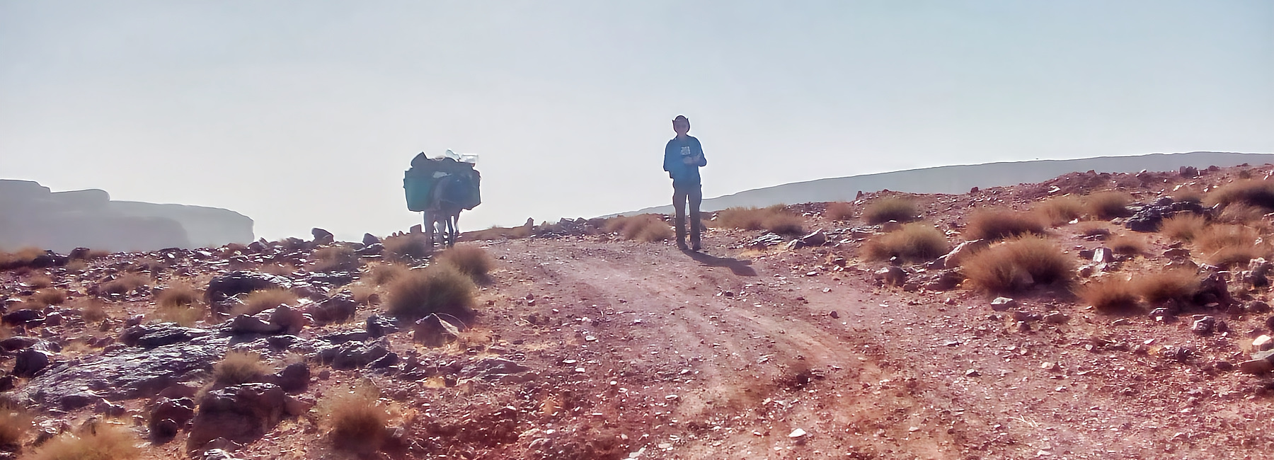 Maroc Djebel Saghro, en compagnie d'Hammou et sa mule. maroc djebel saghro treks jour3 17 1800