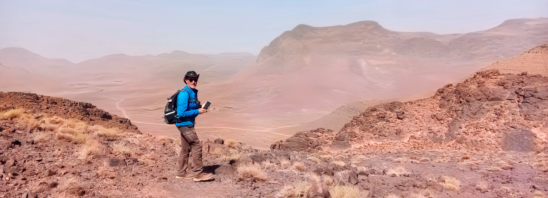 Maroc Djebel Saghro, Juste après le col. Maroc Djebel Saghro trek jour3