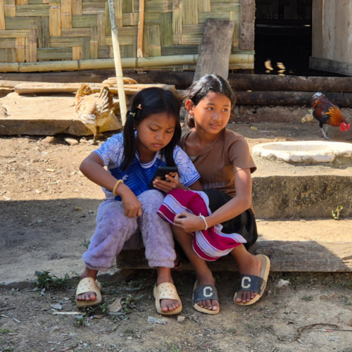 Laos arrêt village karen Laos arrêt village karen