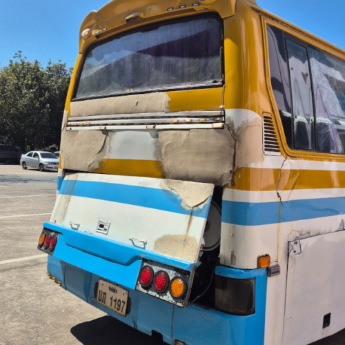 Le bus de Paksé au Laos à Ubon Ratchathani Thaïlande. Laos bus Pakse Ubon