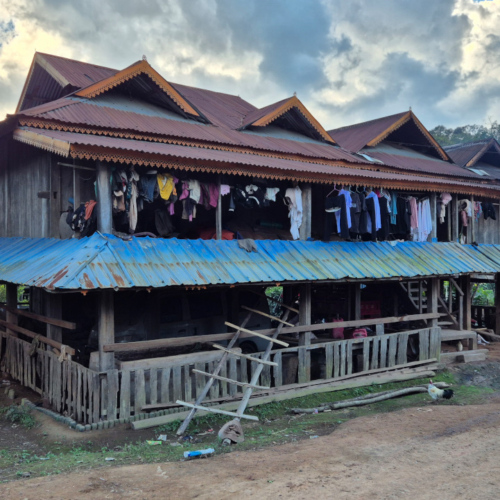 Laos Trek dans les montagnes du Nord, Ban Bounphieng. Laos Trek dans les montagnes du Nord, Ban Bounphieng.