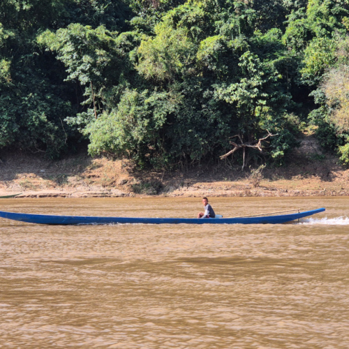 Laos descente du Mékong. Laos descente du Mékong