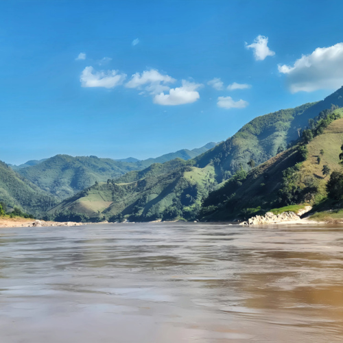 Laos descente du Mékong. Laos descente du Mékong