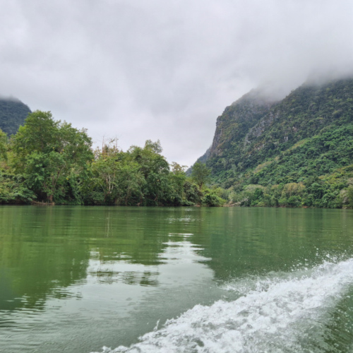 Laos de Muang Ngoi Neua à Nong Khiaw. Laos Muang Ngoi Neua à Nong Khiaw