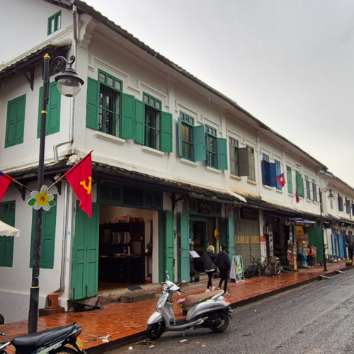 Luang Prabang Maisons coloniales. Laos Luang Prabang Maisons coloniales