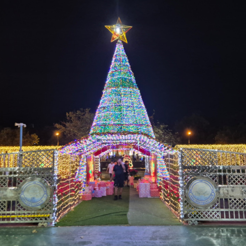 Thaïlande Ubon Ratchathani.
Illuminations de Noël. Thaïlande Ubon Ratchathani