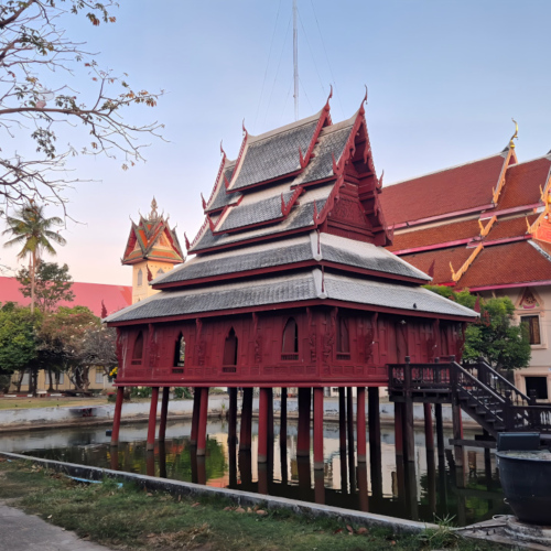 Thaïlande Ubon Ratchathani Wat Tung Si Muang. Thaïlande Ubon Ratchathani Wat Tung Si Muang