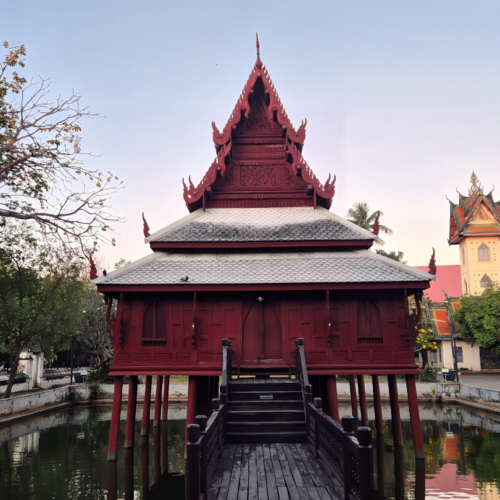 Thaïlande Ubon Ratchathani Wat Tung Si Muang. Thaïlande Ubon Ratchathani Wat Tung Si Muang