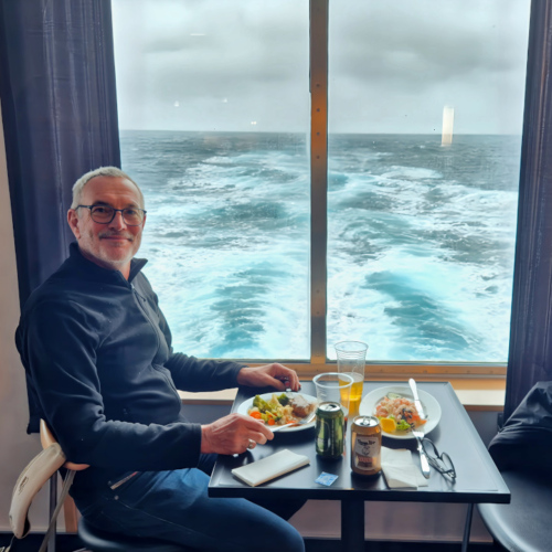 À bord du Norröna, la cafétériala cafétéria À bord du Norröna, la cafétériala cafétéria