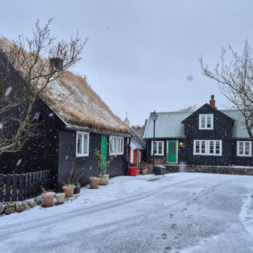 Îles Féroé, arrivée à Tórshavn.
Le quartier historique. Îles Féroé, arrivée à Tórshavn.